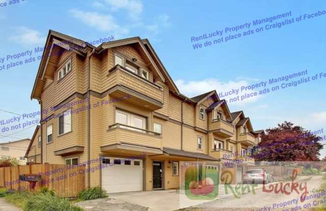 Modern Ballard Townhome with A/C, Bidets  Walk Score of 95! photos photos