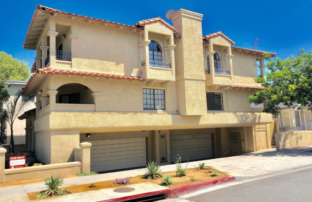 1204 E. 3rd St 2A - 1204 East 3rd Street, Long Beach, CA 90802