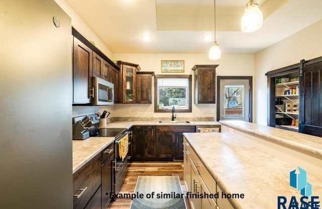 1111 Union Avenue North - 1 Gallery 2