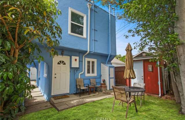 418 W 40th Street photos photos