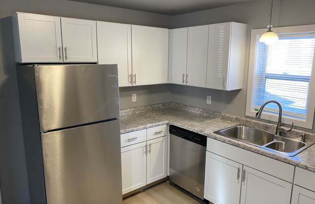1024 St Clair Ave photos photos