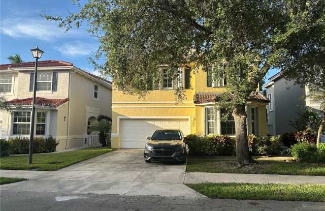 4924 SW 151st Ave photos photos