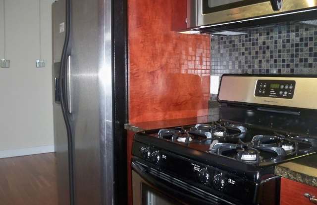 2800 West 44th St - 404 - 2800 West 44th Street, Minneapolis, MN 55410