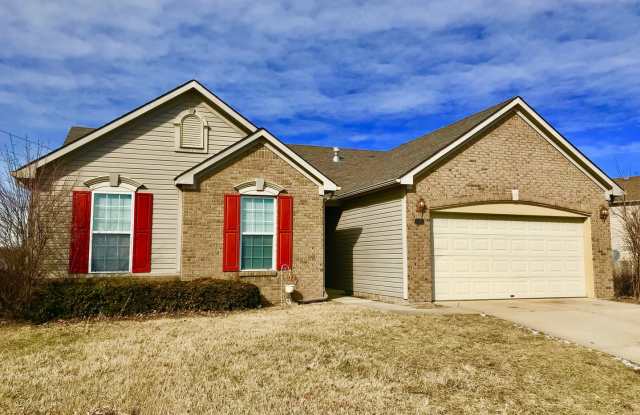 Stunning Ranch-Style Home in Warren Township! - 11526 Plum Ridge Court, Indianapolis, IN 46229