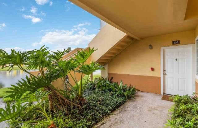 Partially furnished 2/2 condo with beautiful water view becoming available November 1st, 2026 for annual lease Gallery 4