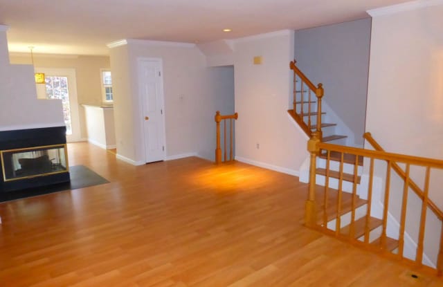 1260 QUAKER HILL DRIVE - 1260 Quaker Hill Drive, Alexandria, VA 22314