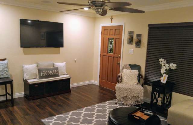 4019 Casita Way Gallery 2
