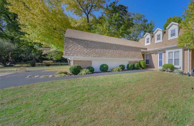 12869 Highstone Drive Gallery 3