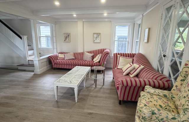 404 Lake Drive Gallery 4