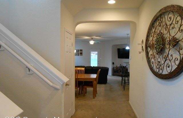 9035 Canter Horse Gallery 2