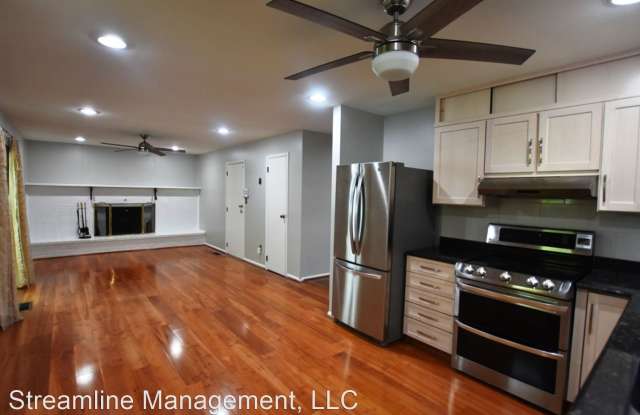 8701 Briarcroft Ln Gallery 4