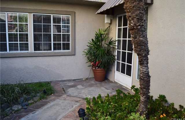 21881 Southgate Gallery 2