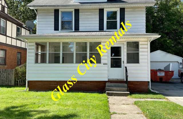 4351 Willys Parkway Gallery 1
