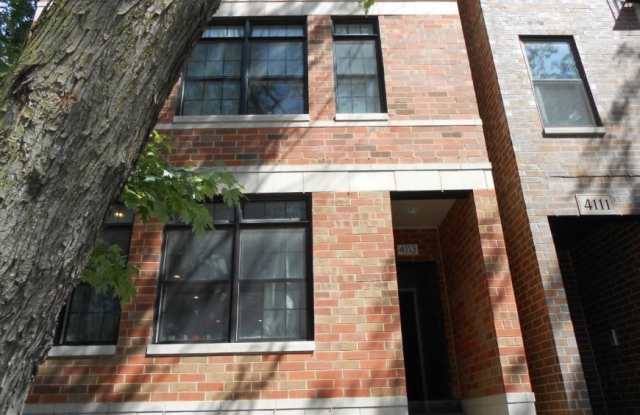 4113 N Western Gallery 1