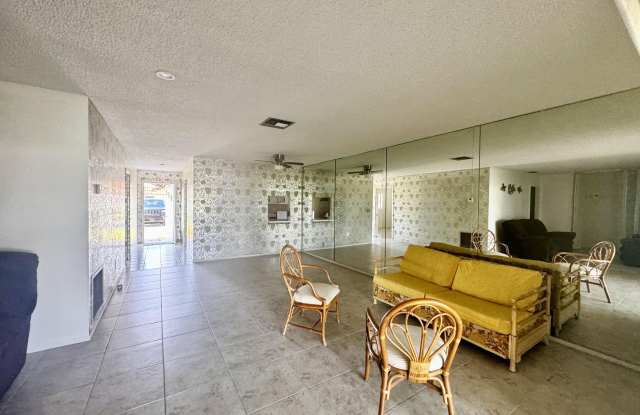 5725 E Fernley Dr E Gallery 3