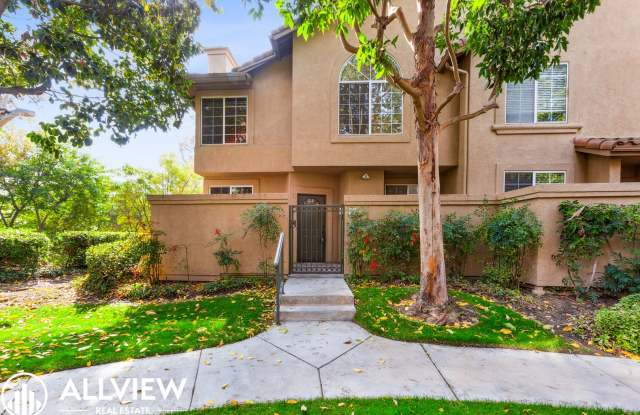 Gorgeous 2 Bed, 2.5 Bath End-Unit Home Available NOW in Aliso Viejo! photos photos
