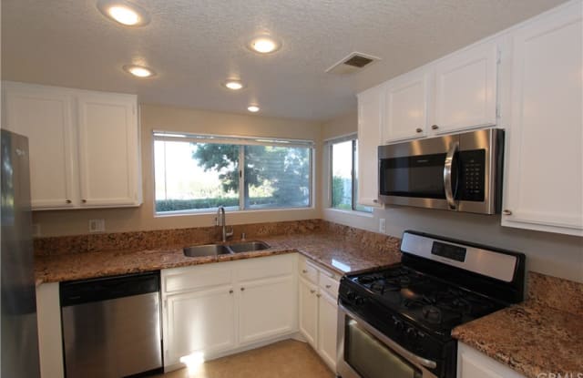 27682 Falkirk - 27682 Falkirk, Mission Viejo, CA 92691