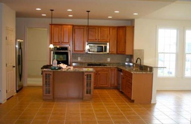 16534 LOUISVILLE PLACE Gallery 2