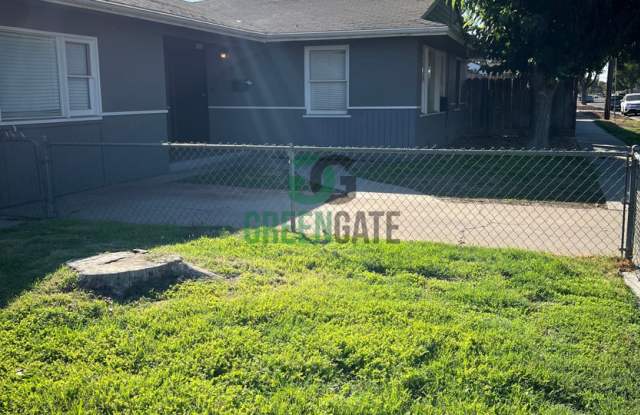 Now Available! 2 Bedroom, 1 Bathroom Located in Ceres, CA! Gallery 4