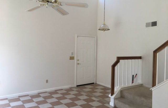 1050 Winter Ct Gallery 3