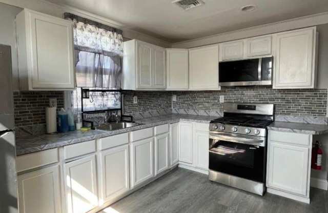 826 E Curtis St - 826 East Curtis Street, Linden, NJ 07036 826 E Curtis St - 826 East Curtis Street, Linden, NJ 07036