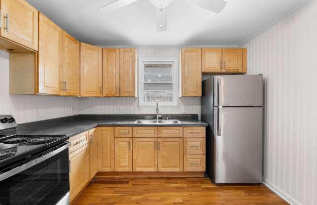 1036 Seymour Avenue - A Gallery 3