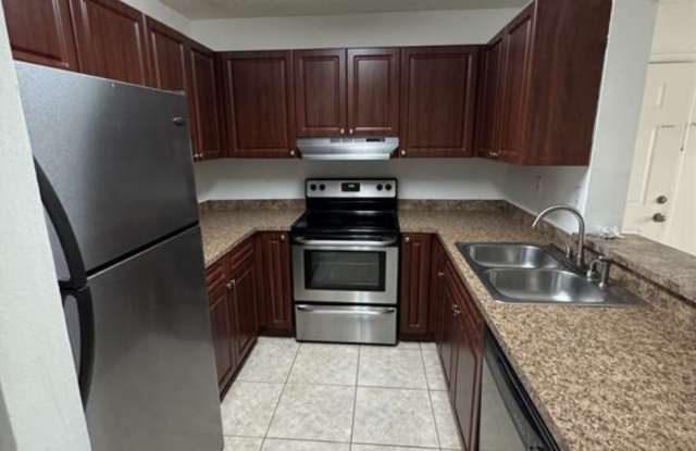 351 Palm Way #204 photos photos