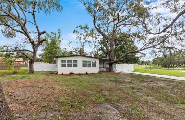 715 W BOUGAINVILLEA AVENUE photos photos