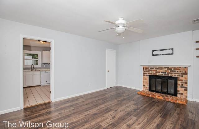 10804 Hollytree Court Gallery 4