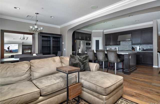 18642 CLUBHOUSE Drive Gallery 4