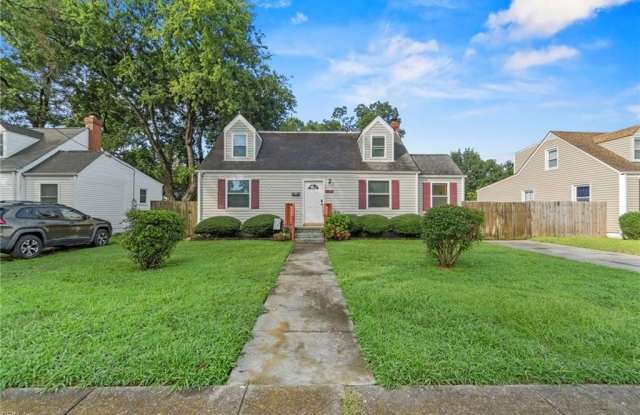 12 Greenbrier Road - 12 Greenbrier Road, Portsmouth, VA 23707