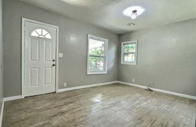 53 N Xanthus Ave Gallery 3