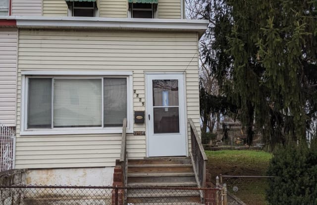 2725 Garfield Ave - 2725 Garfield Avenue, Camden, NJ 08105