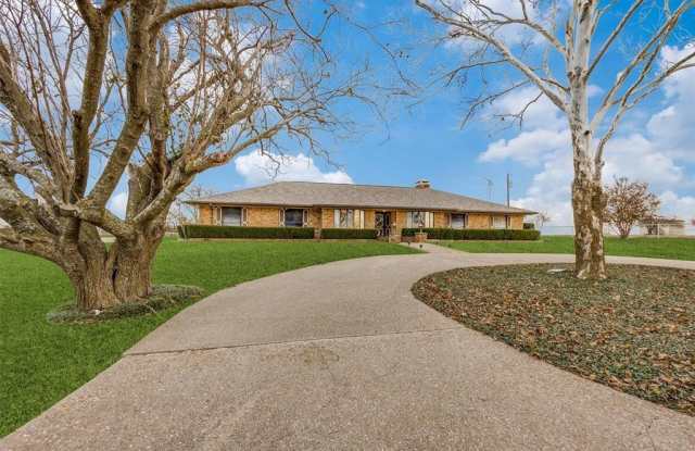 20967 Fm 121 photos photos