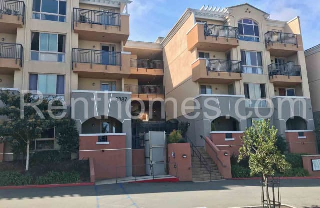 3887-330 Pell Place - 3887 Pell Pl, San Diego, CA 92130
