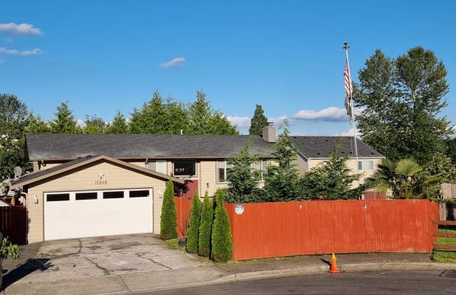 Beautiful home Kent - 19248 121st Place Southeast, Kent, WA 98031