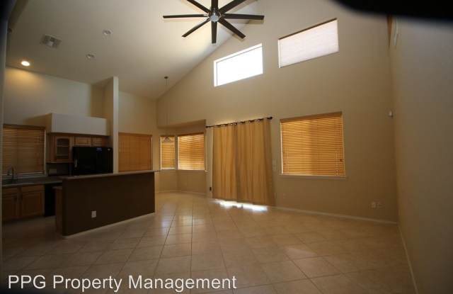 13578 W Caribbean Ln Gallery 3