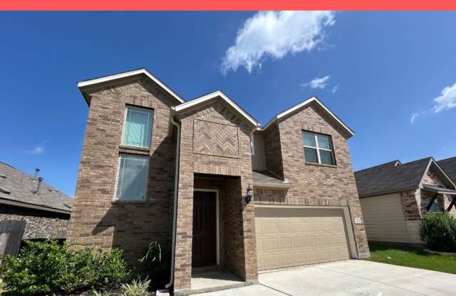 4/2.5/2 with Large Game Room / Near Gruene/ Fridge Included / Covered Back Patio / CISD *2 weeks free rent off the first full month* photos photos
