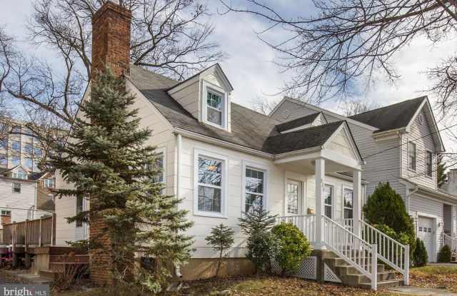 835 N WOODROW ST - 835 North Woodrow Street, Arlington, VA 22203