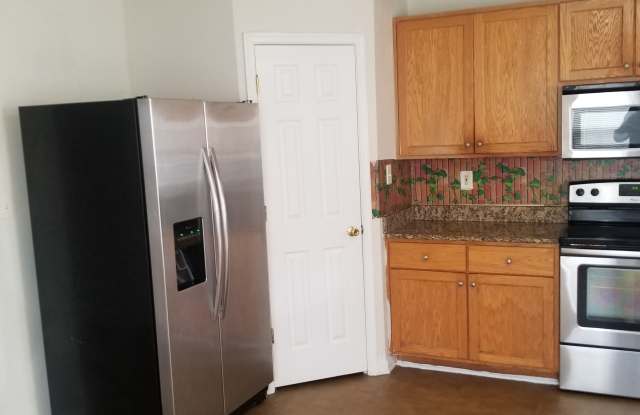 2110 Christian Avenue Gallery 2
