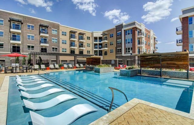 4601 Ross Ave - 4601 Ross Avenue, Dallas, TX 75204