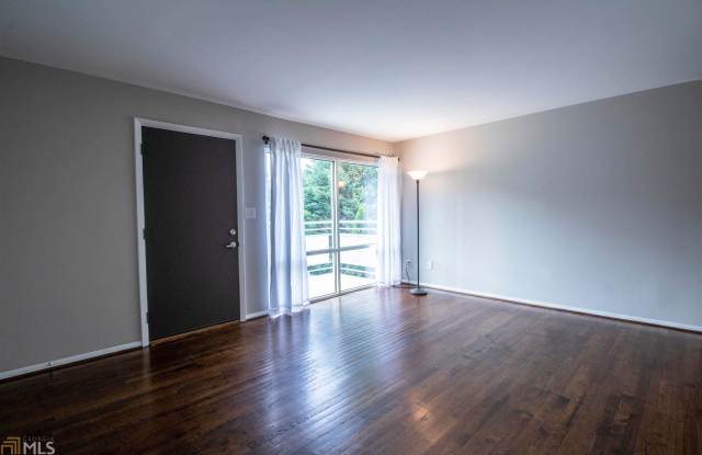 3044 Briarcliff Rd Gallery 4