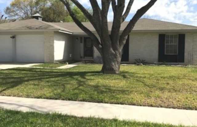 6807 Cloverbend St - 6807 Cloverbend Street, Leon Valley, TX 78238