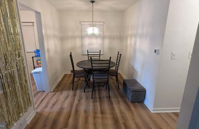 18 STEINWAY Avenue Gallery 4