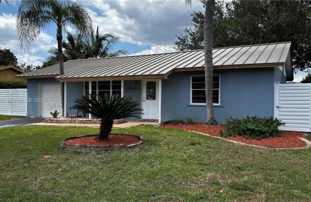 14799 SW 71 St. Ln. - 14799 Southwest 71st Lane, Kendall West, FL 33193