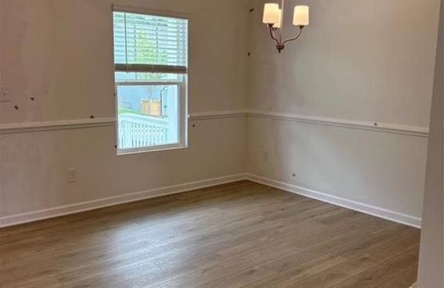 329 Bloomfield Circle Gallery 3