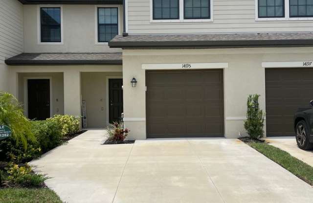 Stunning townhome in Portico photos photos