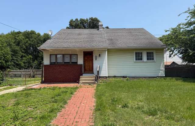 236 LARCHMONT DRIVE photos photos