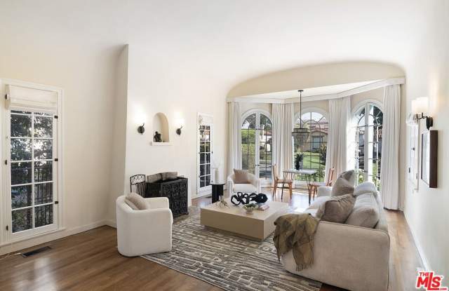 131 S Martel Ave - 131 South Martel Avenue, Los Angeles, CA 90036