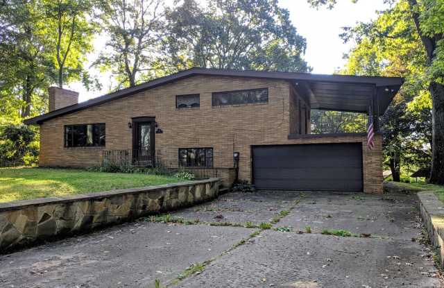 514 Cottage Lane - 514 Cottage Lane, Monroeville, PA 15146